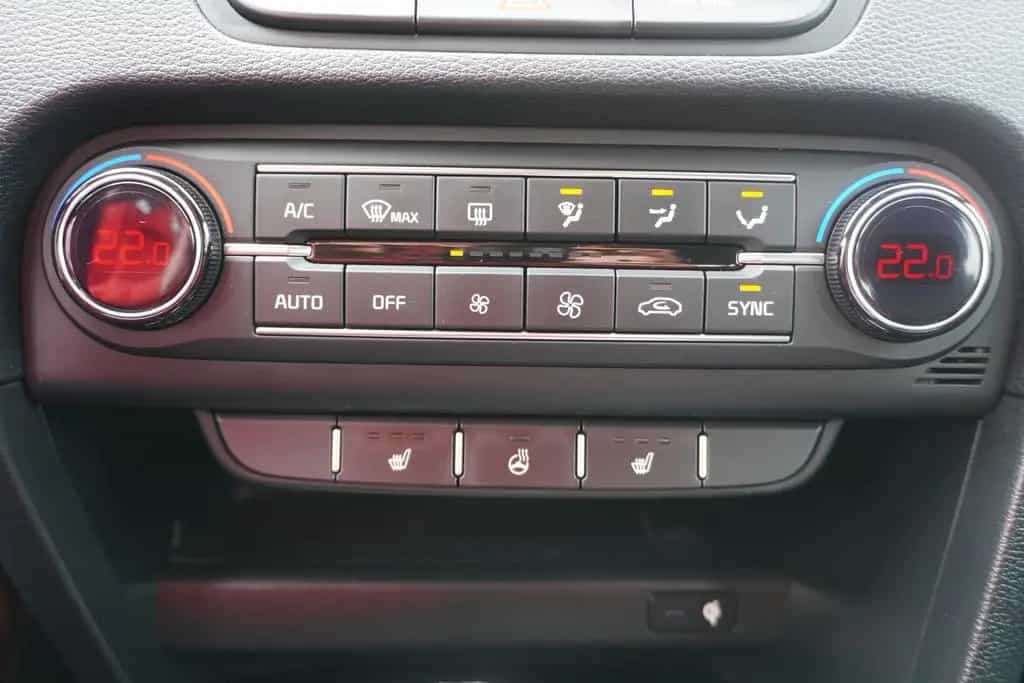 Kia XCeed 1.6 CRDi Spirit LED Navi Totwinkel Kamera 09/2019-photo-12