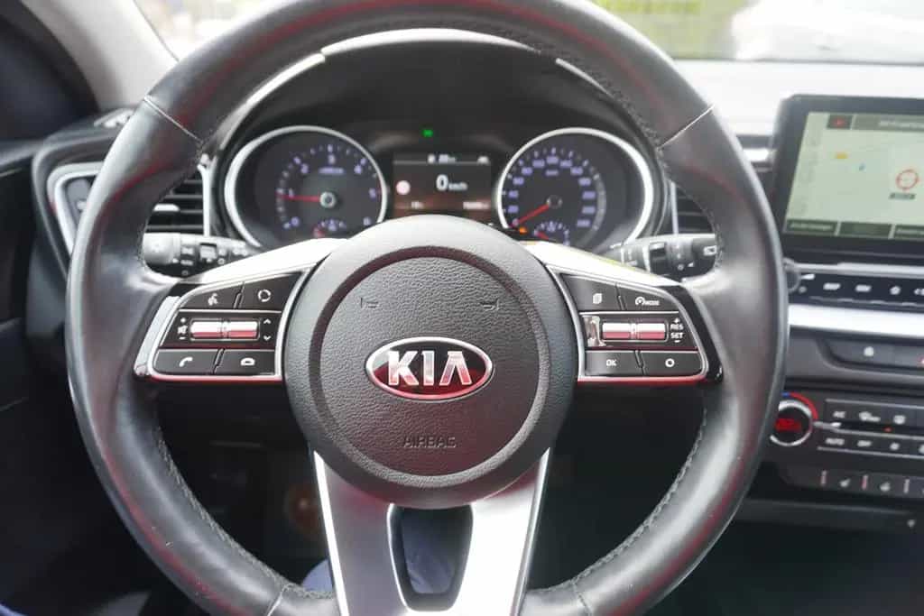 Kia XCeed 1.6 CRDi Spirit LED Navi Totwinkel Kamera 09/2019-photo-14