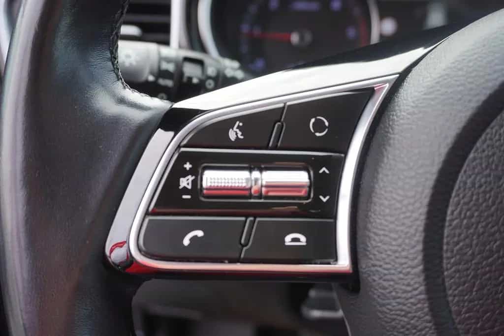 Kia XCeed 1.6 CRDi Spirit LED Navi Totwinkel Kamera 09/2019-photo-17