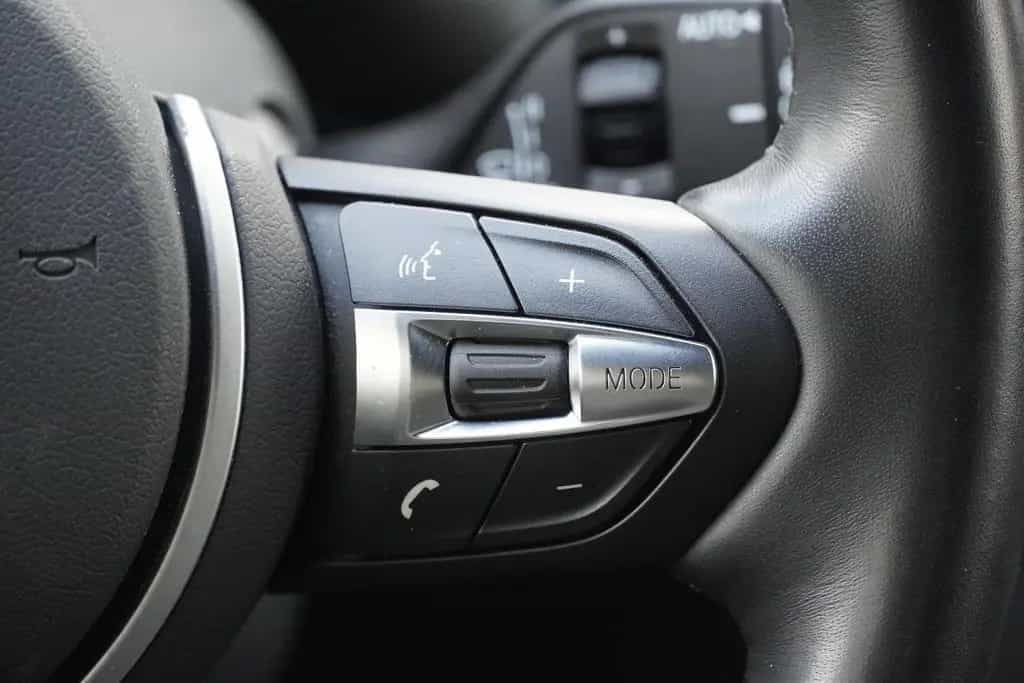 BMW X2 sDrive 18i LED Navi Head-Up PDC Sitzheizung 01/2019-photo-18