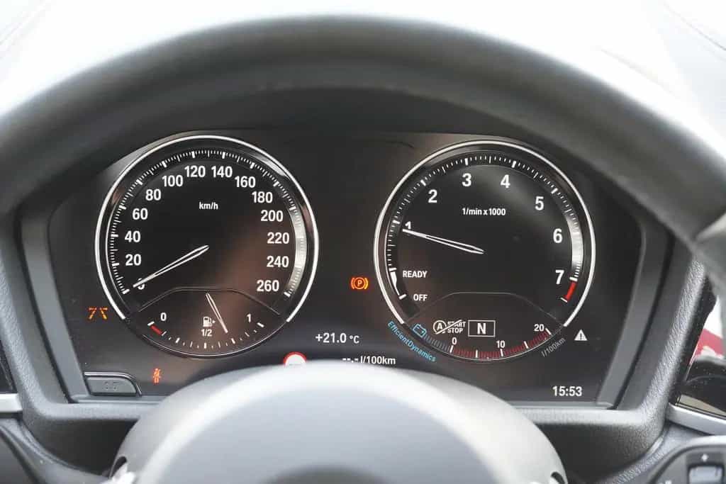BMW X2 sDrive 18i LED Navi Head-Up PDC Sitzheizung 01/2019-photo-20