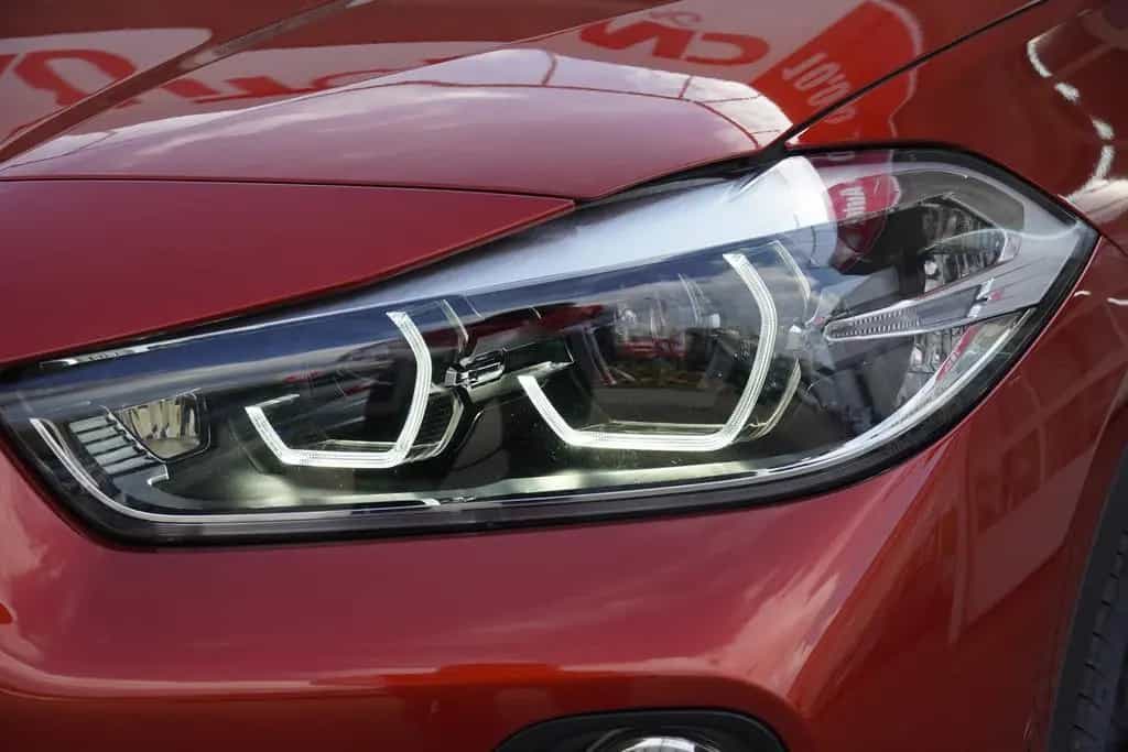 BMW X2 sDrive 18i LED Navi Head-Up PDC Sitzheizung 01/2019-photo-28