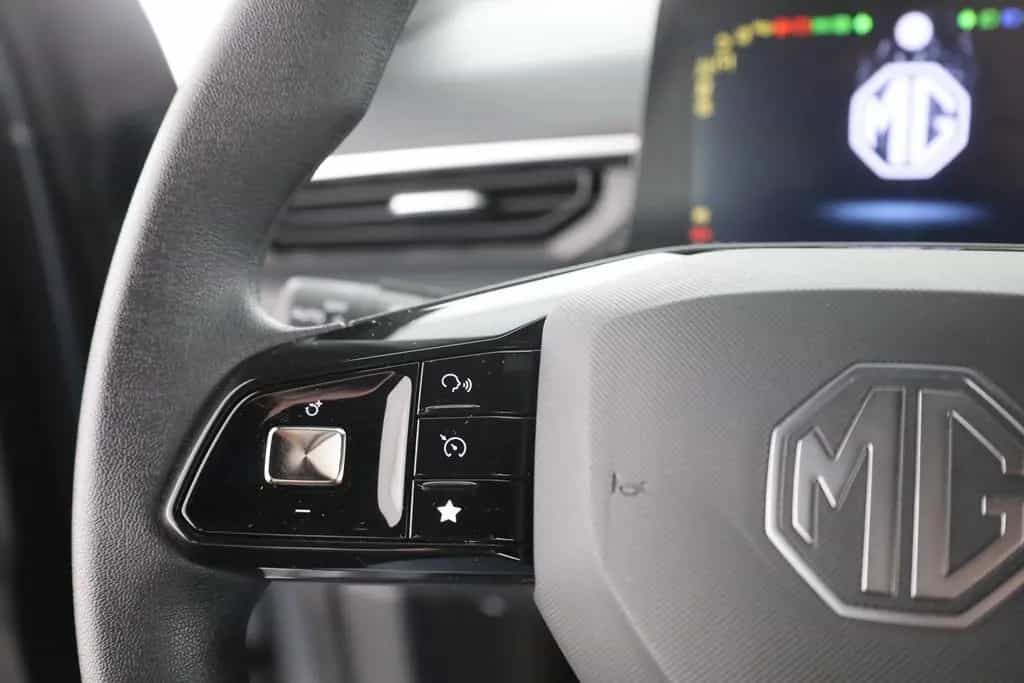 MG MG3 1.5 Comfort LED Navi Kamera 01/2025-photo-18