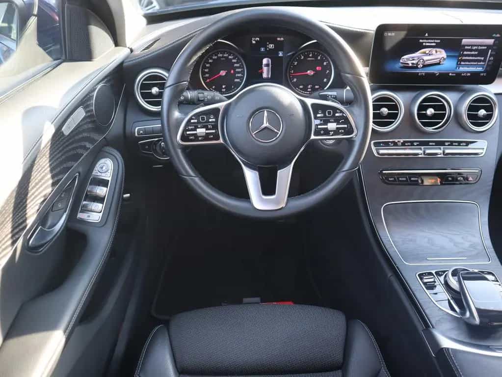 Mercedes-Benz C-Class T-Modell AMG Line LED Navi Panorama AHK 07/2018-photo-11
