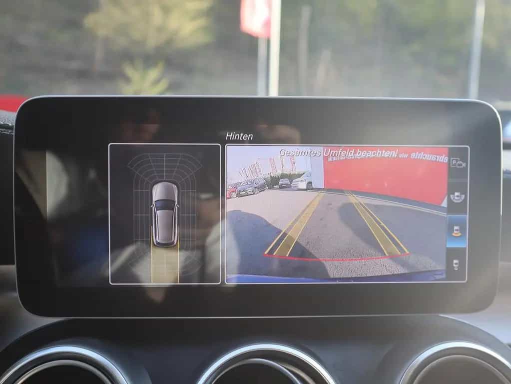 Mercedes-Benz C-Class T-Modell AMG Line LED Navi Panorama AHK 07/2018-photo-12
