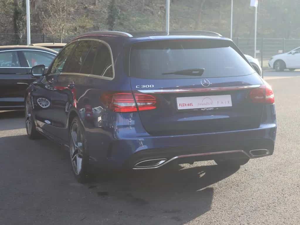 Mercedes-Benz C-Class T-Modell AMG Line LED Navi Panorama AHK 07/2018-photo-3