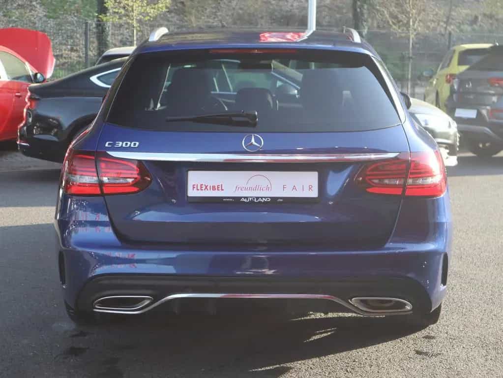 Mercedes-Benz C-Class T-Modell AMG Line LED Navi Panorama AHK 07/2018-photo-4