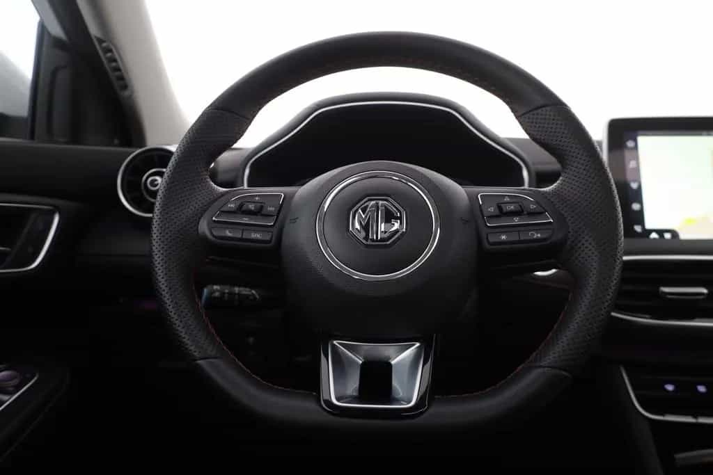 MG HS 1.5 T-GDI Luxury Aut. LED ACC Navi 360° Pano 12/2023-photo-13