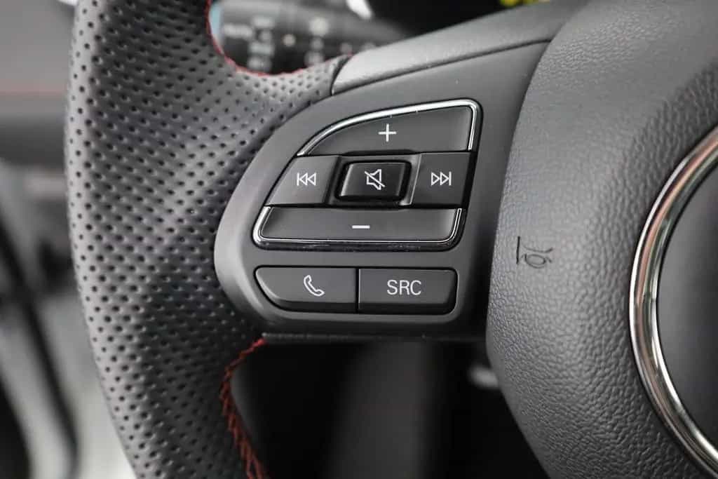 MG HS 1.5 T-GDI Luxury Aut. LED ACC Navi 360° Pano 12/2023-photo-14
