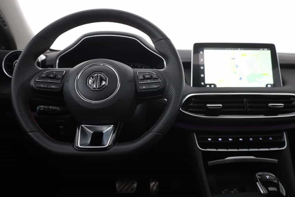 MG HS 1.5 T-GDI Luxury Aut. LED ACC Navi 360° Pano 12/2023-photo-9