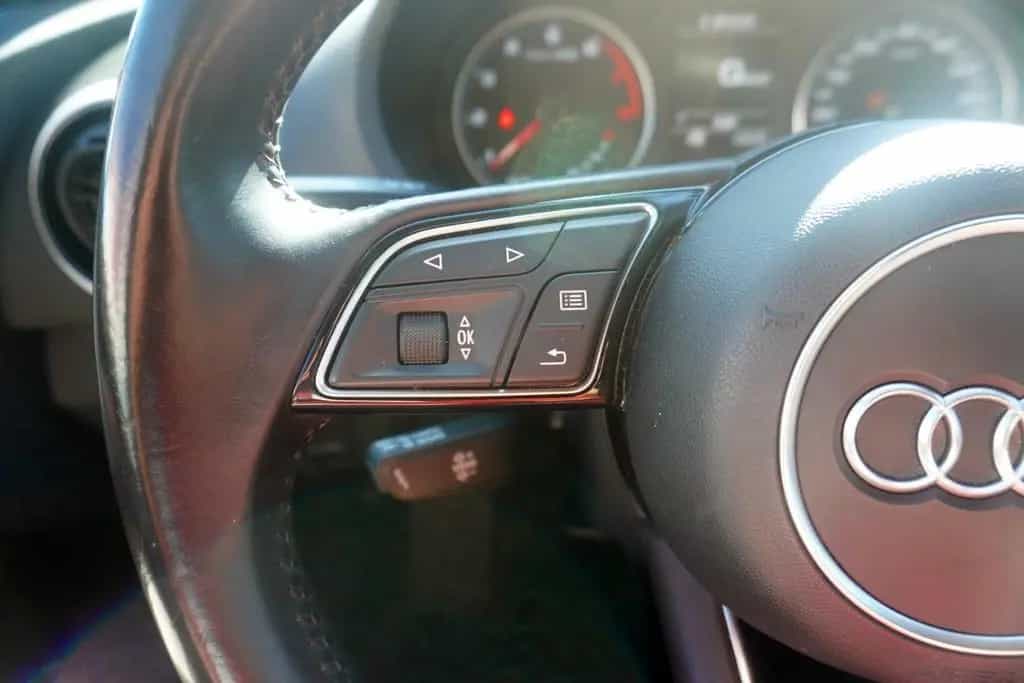 Audi A3 Sportback 1.4 TFSI sport LED Navi Sitzheizung 11/2016-photo-15