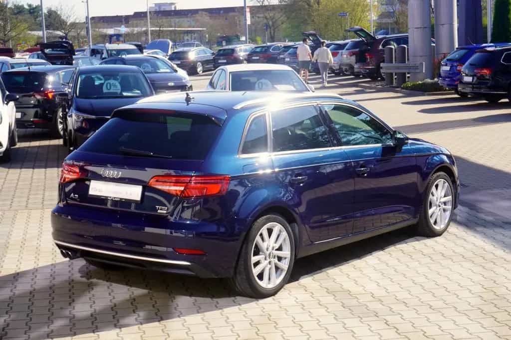 Audi A3 Sportback 1.4 TFSI sport LED Navi Sitzheizung 11/2016-photo-5