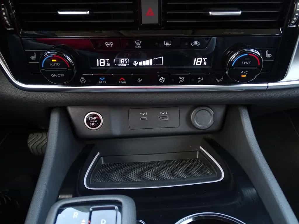 Nissan X-Trail 1.5 M-Hybrid N-Connecta LED Navi ACC PDC 03/2024-photo-12