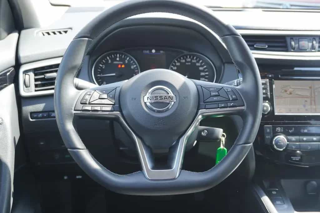 Nissan Qashqai 1.3 DCT Navi Sitzheizung Kamera PDC 04/2021-photo-17