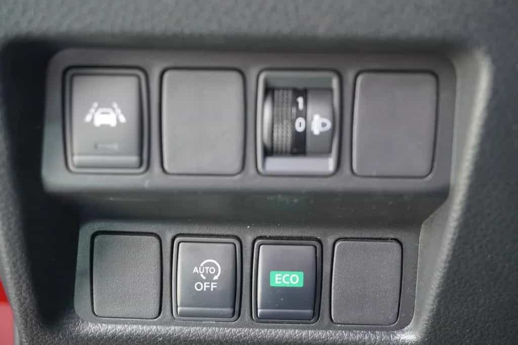 Nissan Qashqai 1.3 DCT Navi Sitzheizung Kamera PDC 04/2021-photo-23