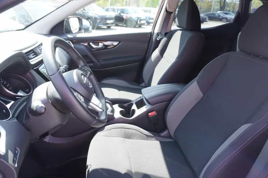 Nissan Qashqai 1.3 DCT Navi Sitzheizung Kamera PDC 04/2021-photo-9