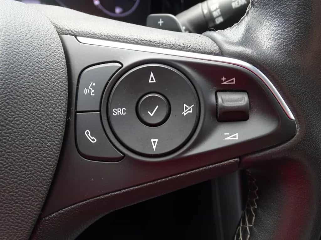 Opel Grandland 1.2 GS Line LED Navi Kamera Totwinkel 02/2022-photo-16