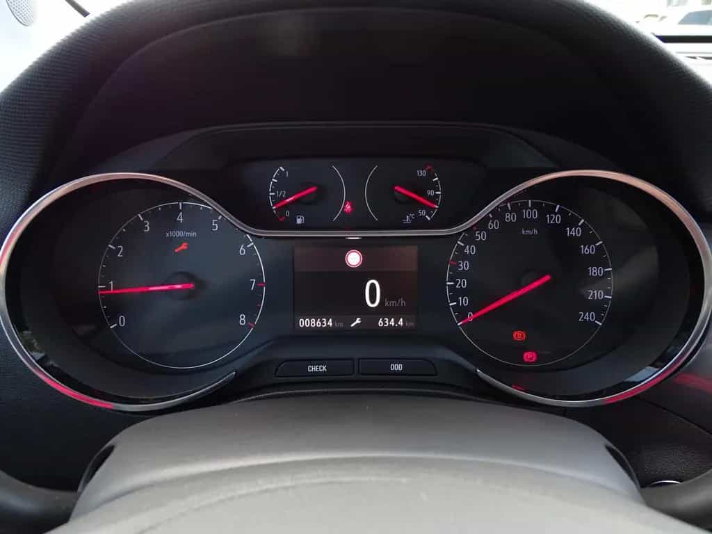 Opel Crossland 1.2 Elegance LED Navi Kamera Teilleder 09/2024-photo-19