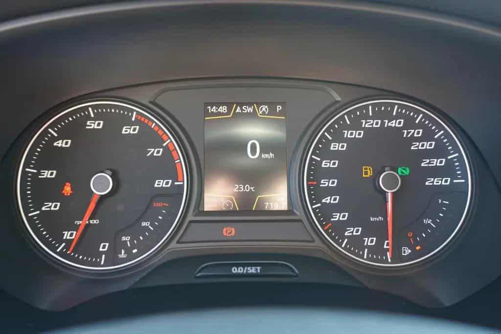 Seat Leon ST 1.4 TSI FR LED Navi Kamera AHK Tempomat 07/2018-photo-14