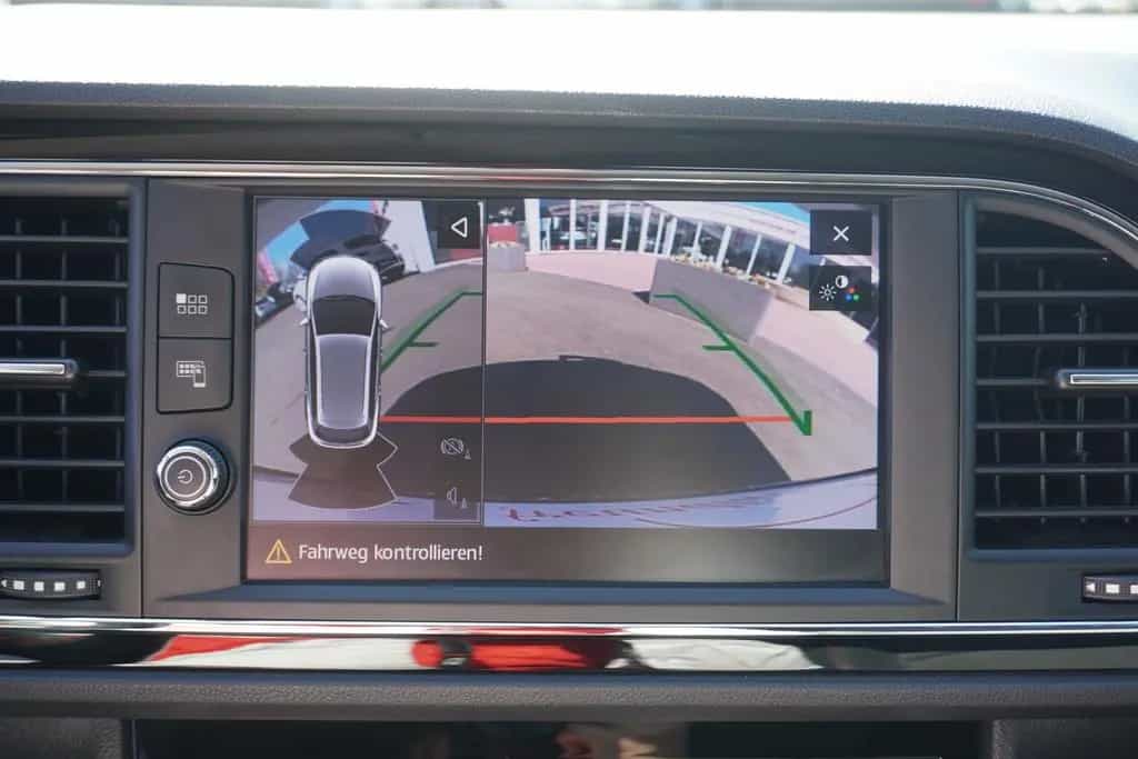 Seat Leon ST 1.4 TSI FR LED Navi Kamera AHK Tempomat 07/2018-photo-22