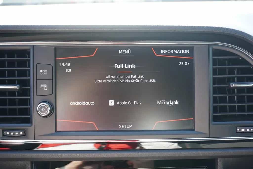 Seat Leon ST 1.4 TSI FR LED Navi Kamera AHK Tempomat 07/2018-photo-23