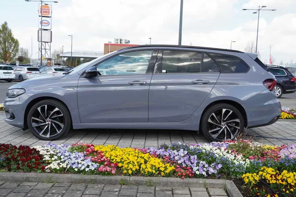Fiat Tipo Kombi 1.4 Xenon Navi Tempomat Sitzheizung 09/2020-photo-4