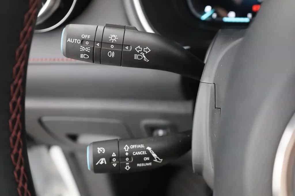 MG HS 1.5 T-GDI Luxury Aut. LED ACC Navi 360° Pano 12/2023-photo-17