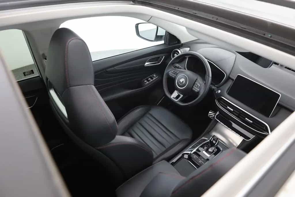 MG HS 1.5 T-GDI Luxury Aut. LED ACC Navi 360° Pano 12/2023-photo-27