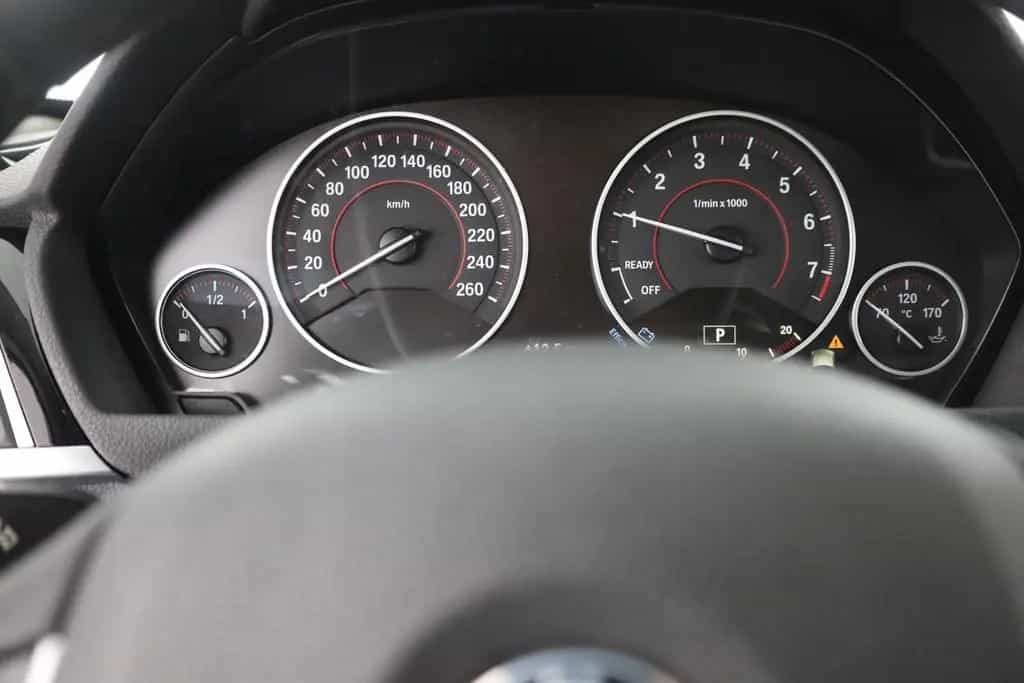 BMW 3 Series 320i Touring Sport Line LED Navi Sitzheizung PDC 03/2019-photo-17