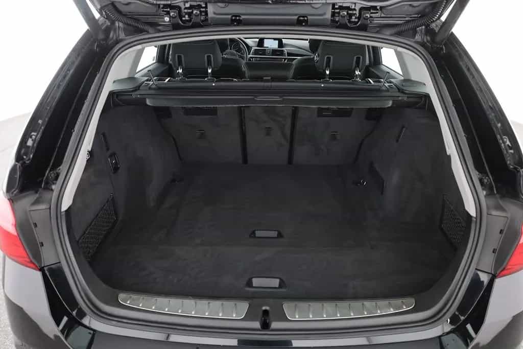 BMW 3 Series 320i Touring Sport Line LED Navi Sitzheizung PDC 03/2019-photo-25