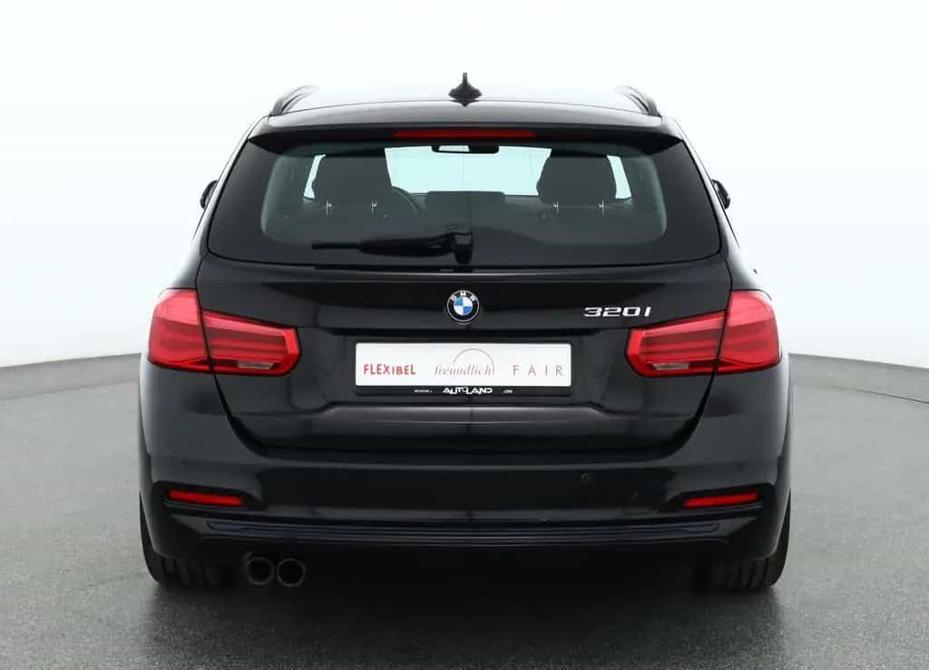 BMW 3 Series 320i Touring Sport Line LED Navi Sitzheizung PDC 03/2019-photo-3
