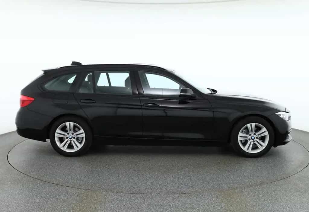 BMW 3 Series 320i Touring Sport Line LED Navi Sitzheizung PDC 03/2019-photo-5