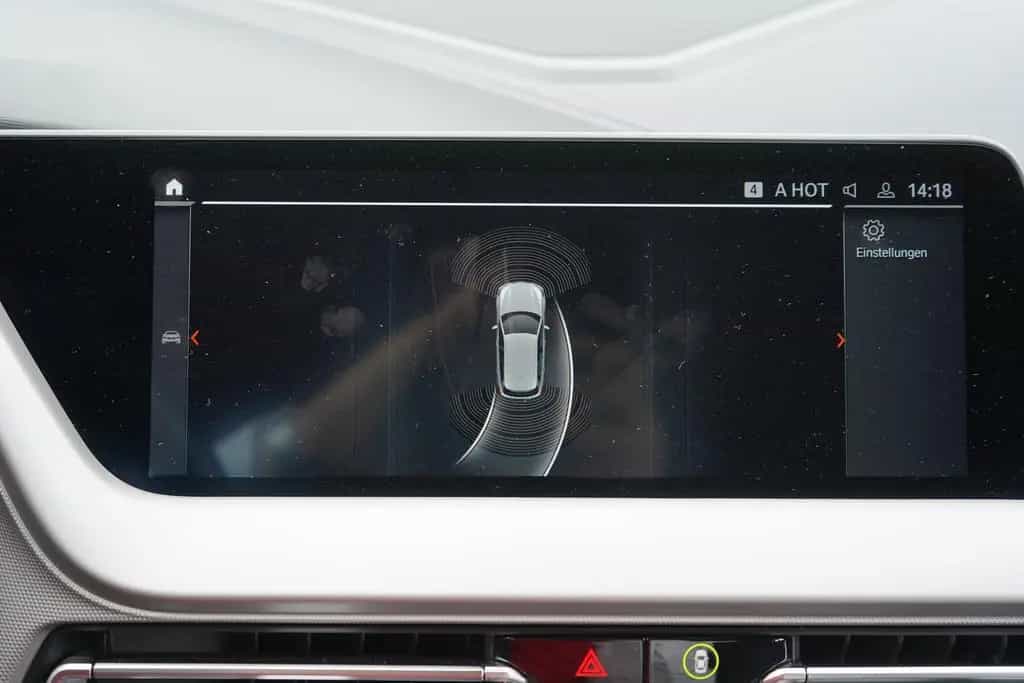 BMW 118 i Advantage PDC Sitzheizung Bluetooth Navi 05/2022-photo-11