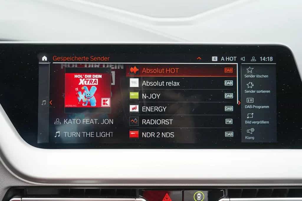 BMW 118 i Advantage PDC Sitzheizung Bluetooth Navi 05/2022-photo-12