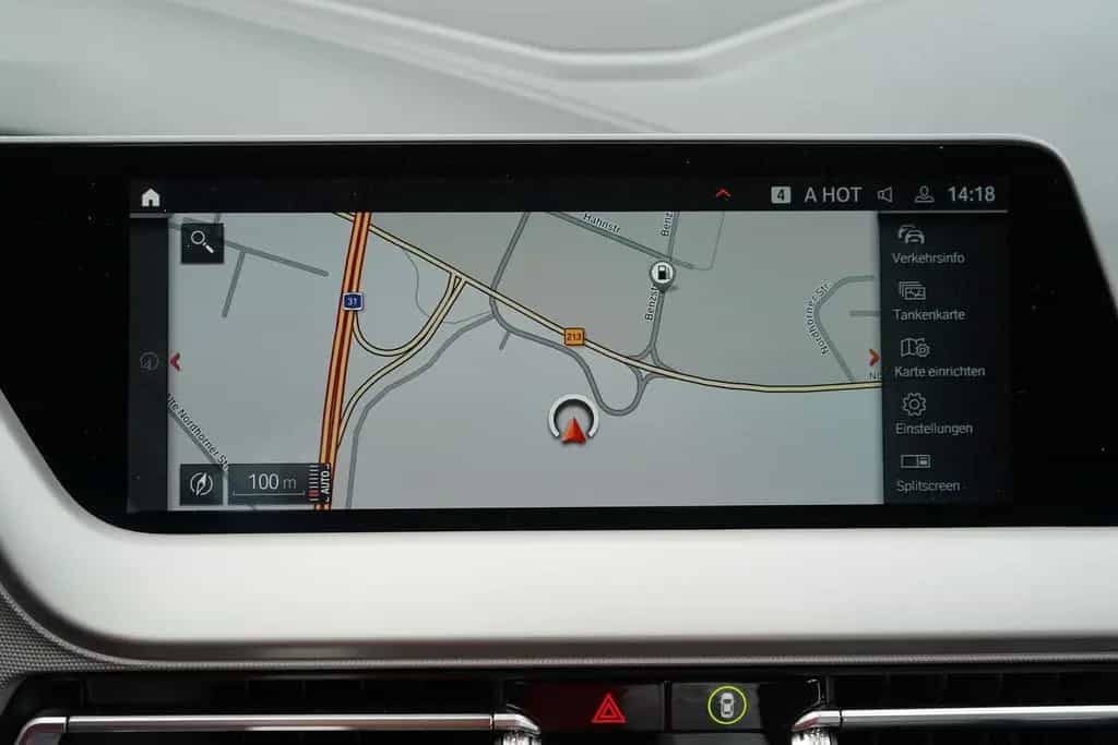 BMW 118 i Advantage PDC Sitzheizung Bluetooth Navi 05/2022-photo-13