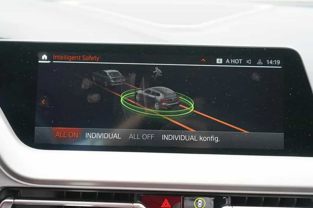 BMW 118 i Advantage PDC Sitzheizung Bluetooth Navi 05/2022-photo-15