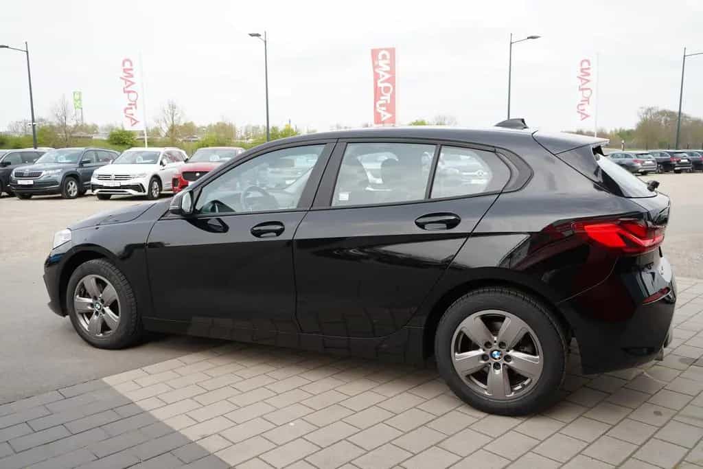 BMW 118 i Advantage PDC Sitzheizung Bluetooth Navi 05/2022-photo-2