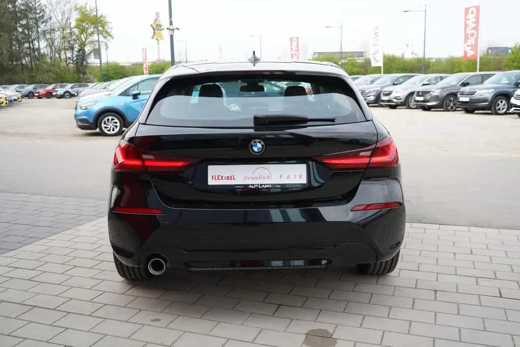BMW 118 i Advantage PDC Sitzheizung Bluetooth Navi 05/2022-photo-3