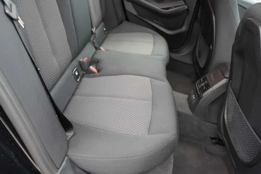 BMW 118 i Advantage PDC Sitzheizung Bluetooth Navi 05/2022-photo-32
