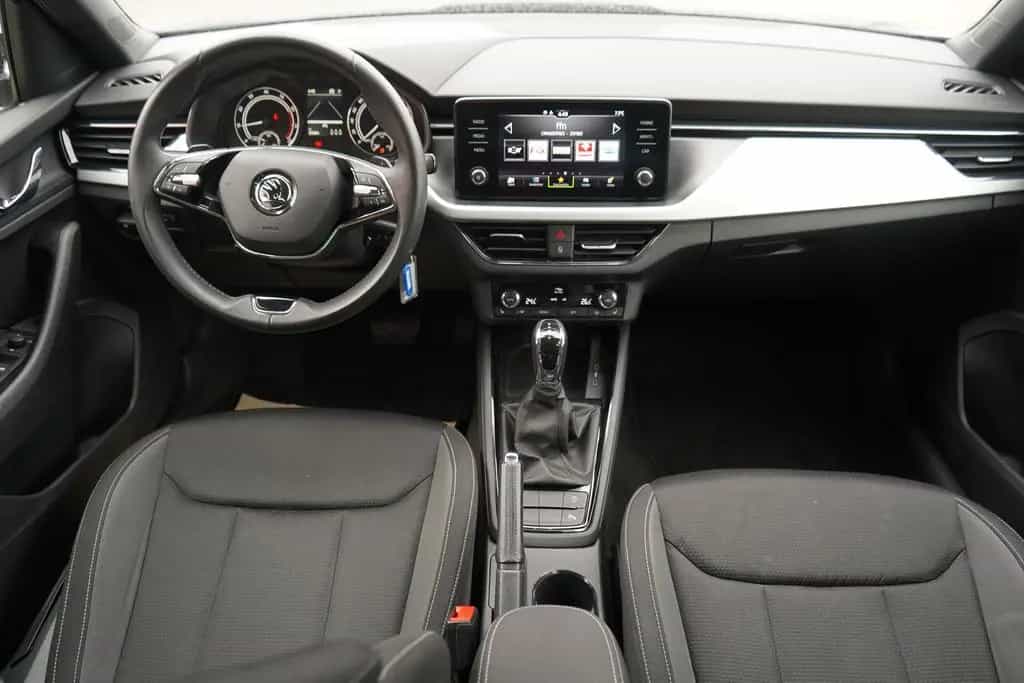 Skoda Kamiq 1.0 Tour LED Kamera Sitzheizung SmartLink 04/2024-photo-10
