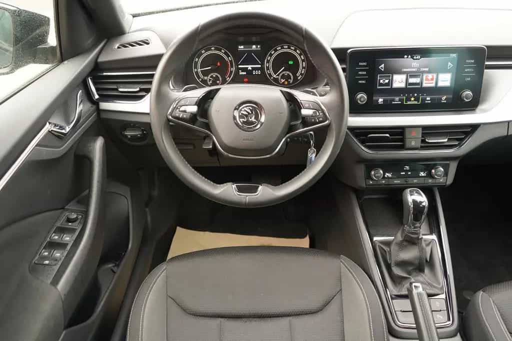 Skoda Kamiq 1.0 Tour LED Kamera Sitzheizung SmartLink 04/2024-photo-18