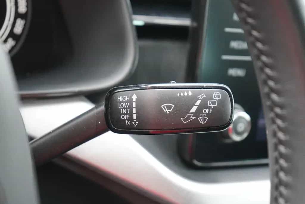 Skoda Kamiq 1.0 Tour LED Kamera Sitzheizung SmartLink 04/2024-photo-23