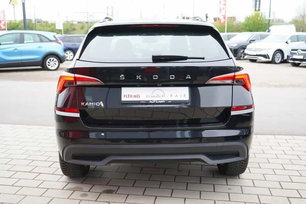 Skoda Kamiq 1.0 Tour LED Kamera Sitzheizung SmartLink 04/2024-photo-3