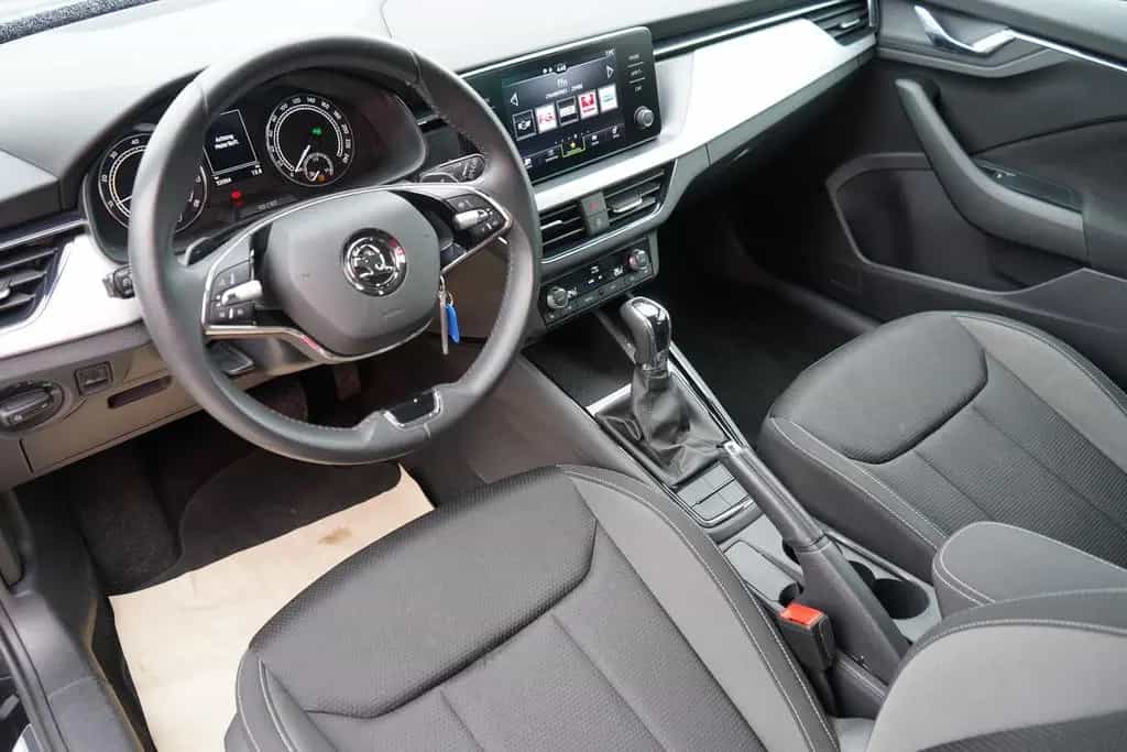 Skoda Kamiq 1.0 Tour LED Kamera Sitzheizung SmartLink 04/2024-photo-7