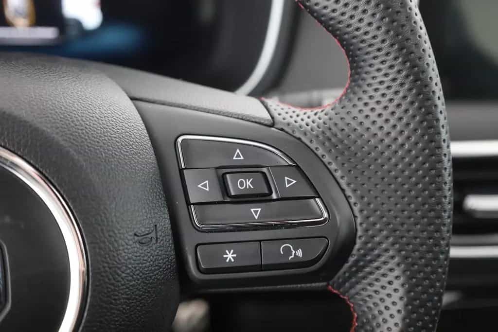 MG HS 1.5 T-GDI Luxury Aut. LED ACC Navi 360° Pano 03/2024-photo-15