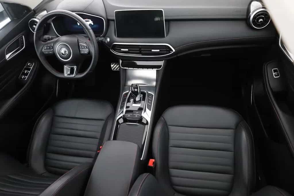 MG HS 1.5 T-GDI Luxury Aut. LED ACC Navi 360° Pano 03/2024-photo-25