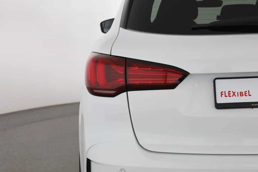 MG HS 1.5 T-GDI Luxury Aut. LED ACC Navi 360° Pano 03/2024-photo-27