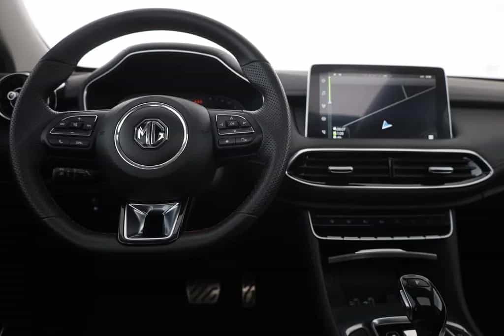 MG HS 1.5 T-GDI Luxury Aut. LED ACC Navi 360° Pano 03/2024-photo-9