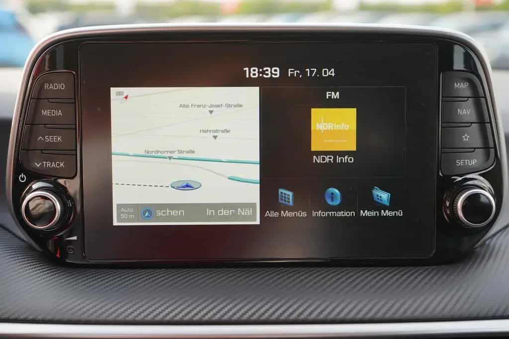 Hyundai TUCSON Select 1.6 Navi Sitzheizung Klima USB AUX 02/2019-photo-11