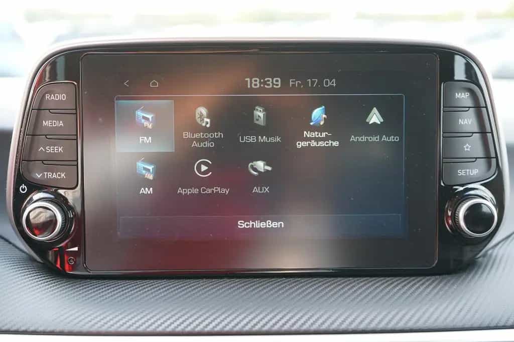 Hyundai TUCSON Select 1.6 Navi Sitzheizung Klima USB AUX 02/2019-photo-13